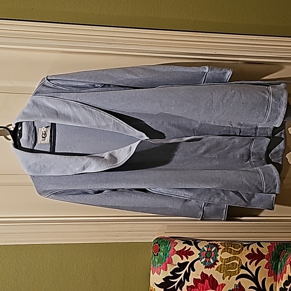 Ugg Robe - image 6